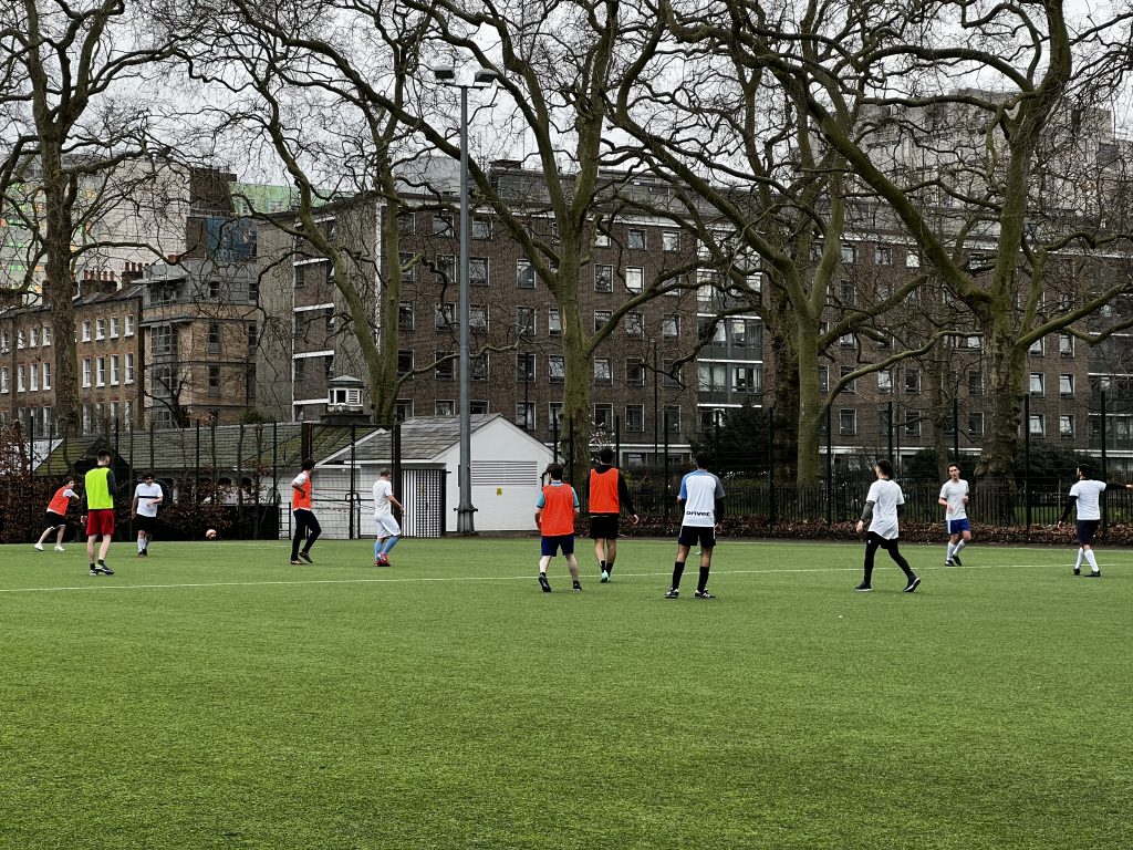 UCL2 e KCL2 affrontano Imperial e Brunel nella seconda giornata del girone 1. Vince Imperial e Brunel per 6-0.
