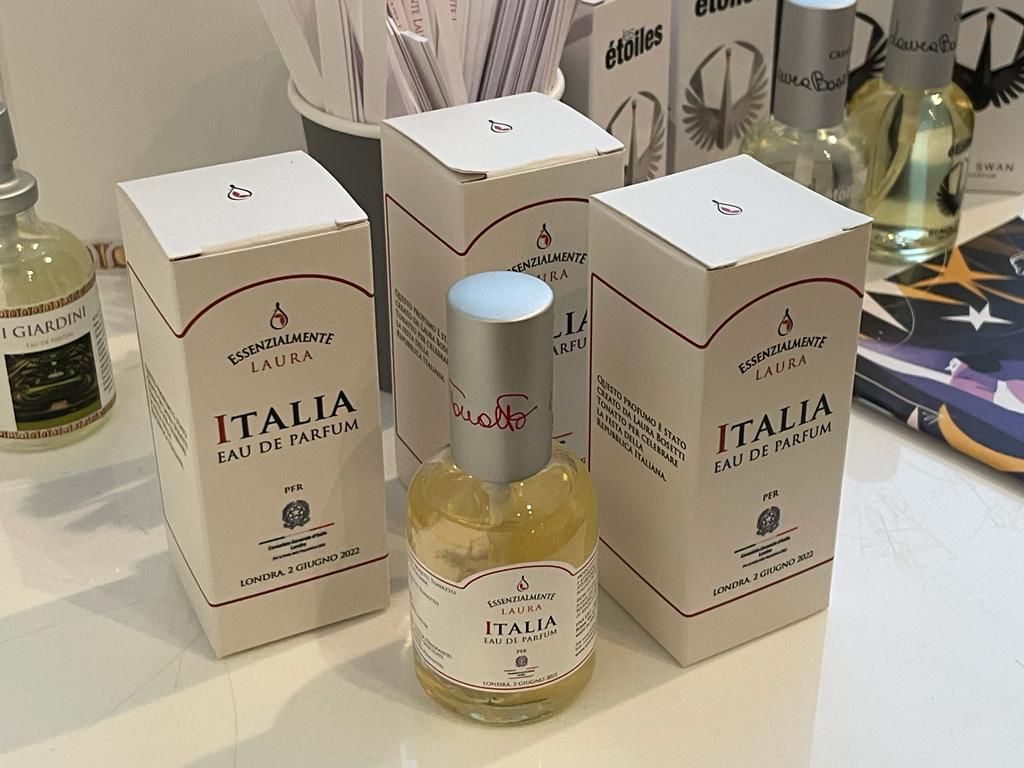 çLaura Bosetti Tonatto profumo Italia